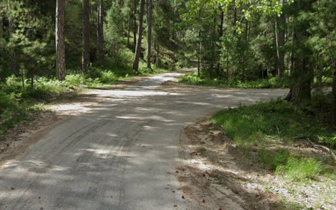 Bifurcación: pista al Pozo de Nieve