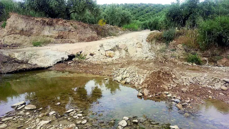 Vado en el arroyo del Raso